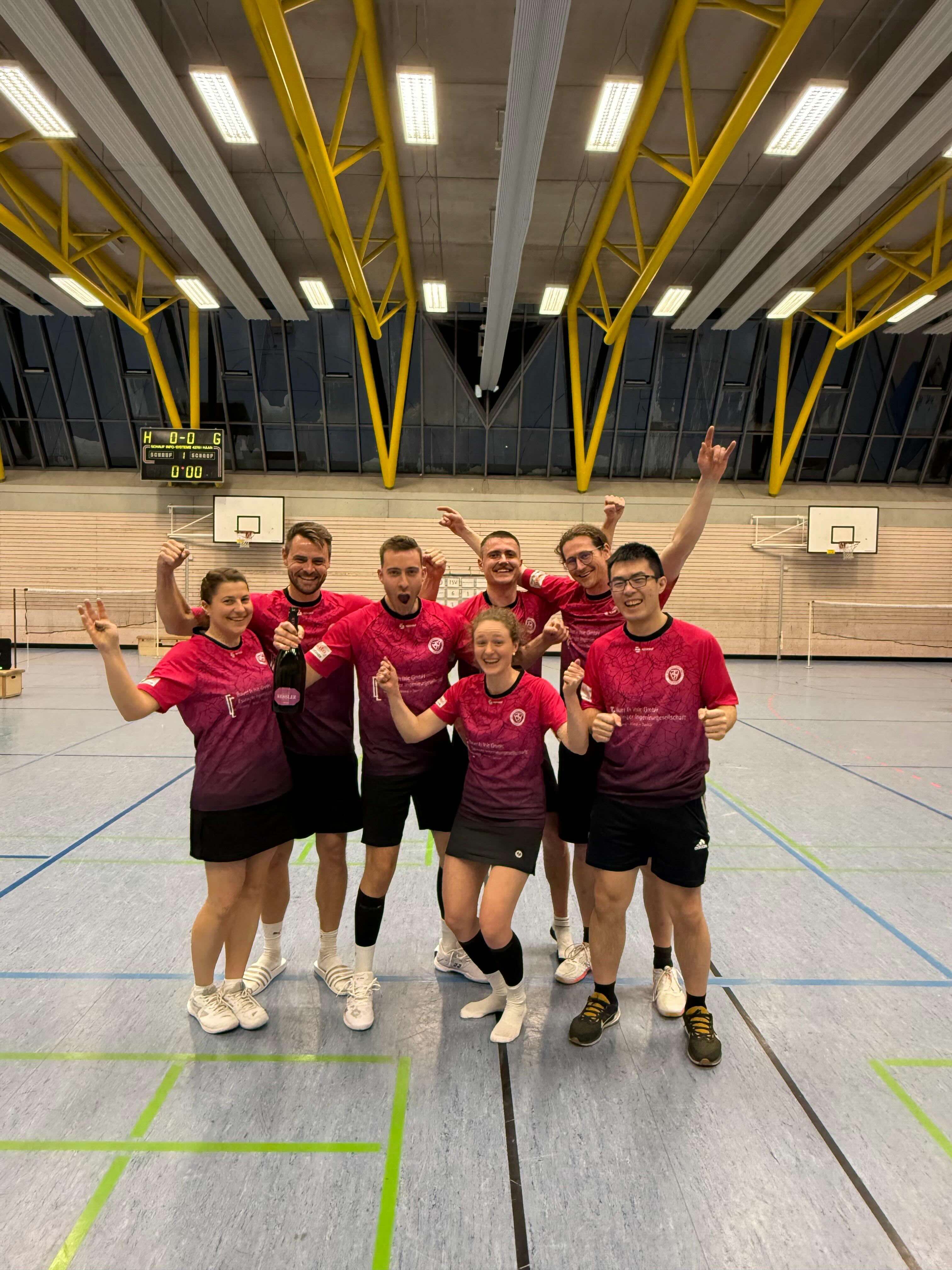 TSV Neuhausen feiert Aufstieg in die Württembergliga nach spannender Mannschaftsbegegnung