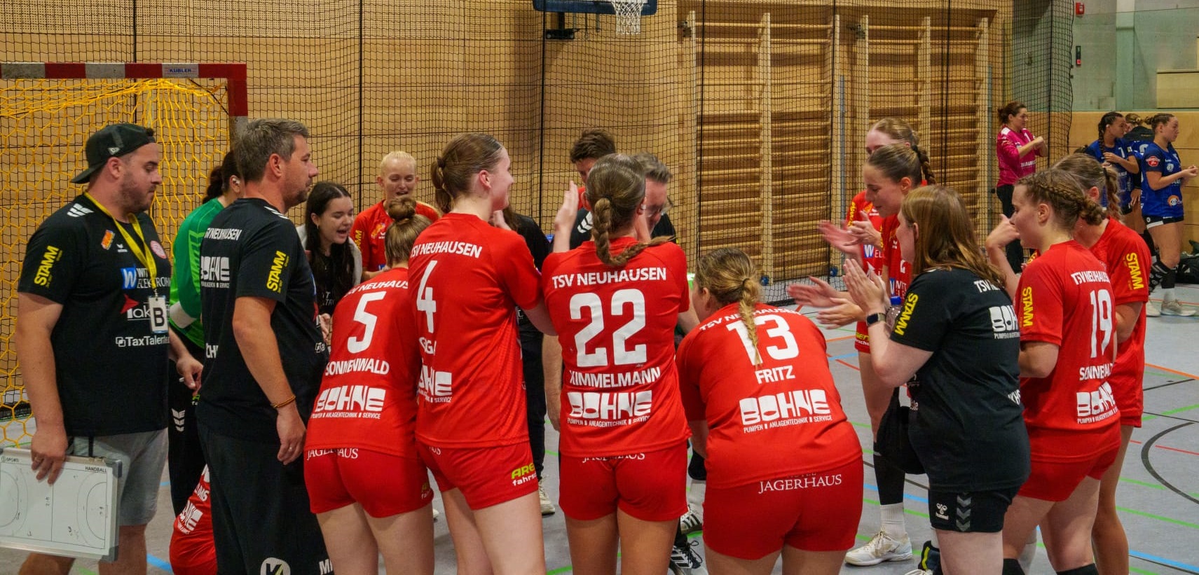 Damenmannschaft - Mad Cats des TSV Neuhausen/F. 1898 feiern Auswärtssieg zum Saisonstart in Biberach