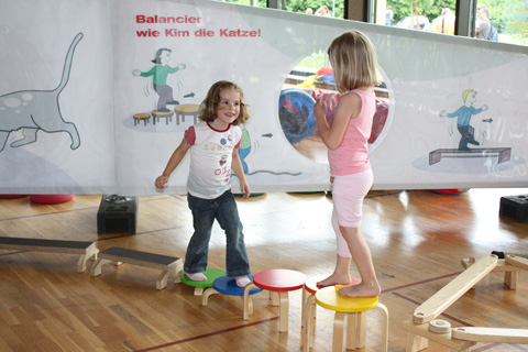 kids_beim_balancieren